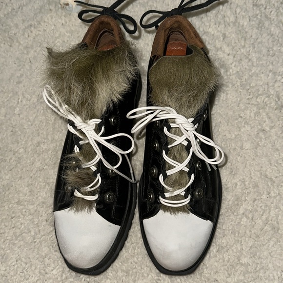 A.S. 98 Free People / Camp Out Hiker size 40 - Picture 3 of 15